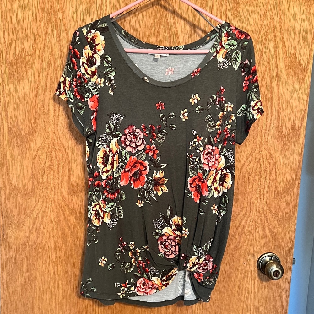Scoop Neck Floral Top